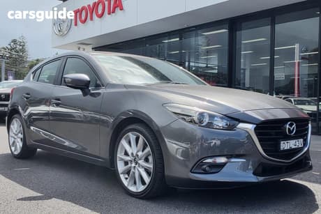 Grey 2017 Mazda 3 Hatchback Sp25