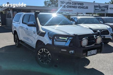 White 2022 Toyota Hilux Double Cab Pick Up Sr5 + Premium Interior (4X4)