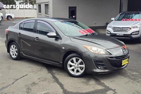 Grey 2010 Mazda 3 Sedan Maxx Sport