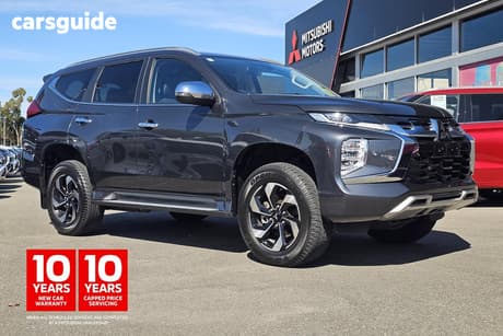 Grey 2024 Mitsubishi Pajero Sport Wagon Exceed (4Wd) 7 Seat