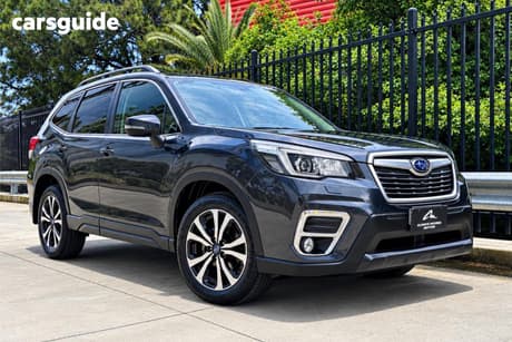 Grey 2018 Subaru Forester Wagon 2.5I Premium (Awd)