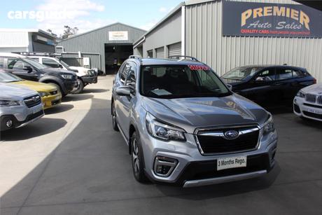 Silver 2018 Subaru Forester Wagon 2.5I-S