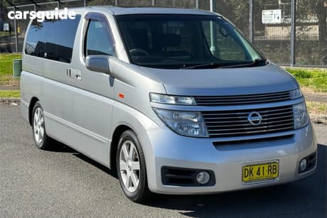 Silver 2002 Nissan Elgrand Wagon