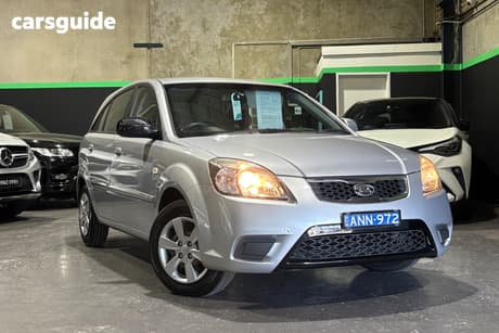 Silver 2011 Kia RIO Hatchback S
