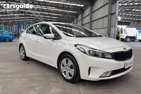 White 2017 Kia Cerato Sedan S