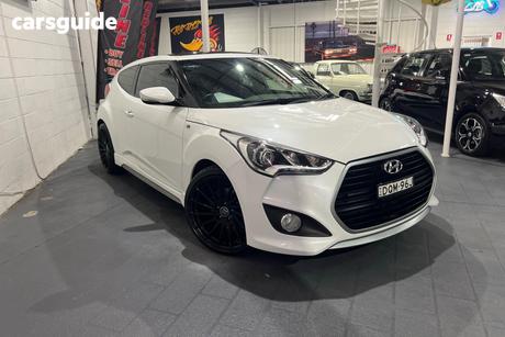 White 2016 Hyundai Veloster Coupe Sr Turbo Blue Interior