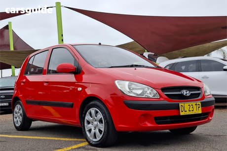 Red 2009 Hyundai Getz Hatchback Sx