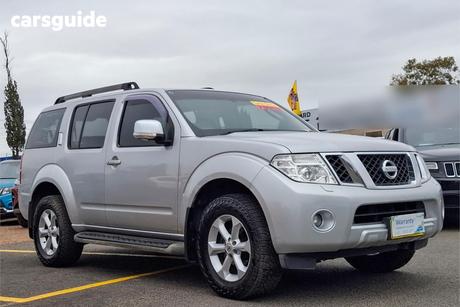 Silver 2010 Nissan Pathfinder Wagon Ti (4X4)