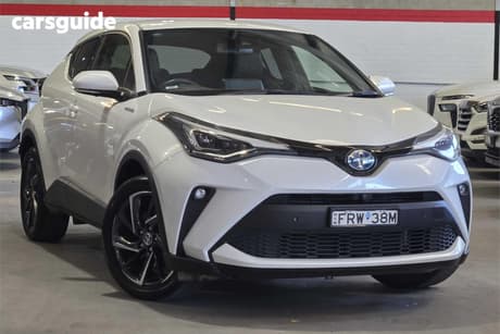 White 2023 Toyota C-HR Wagon Koba (2Wd) Hybrid