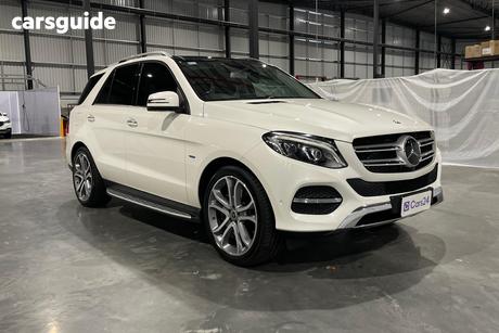 White 2017 Mercedes-Benz GLE500 Wagon E (Hybrid)