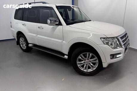 2017 Mitsubishi Pajero Wagon Glx Lwb (4X4)