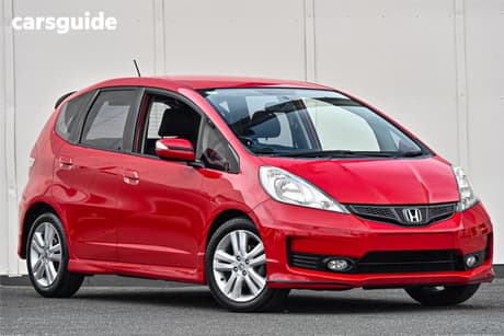 Red 2013 Honda Jazz Hatchback Vibe-S