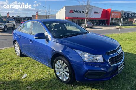 Blue 2016 Holden Cruze Sedan Equipe