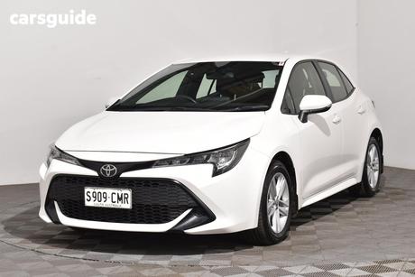White 2019 Toyota Corolla Hatchback Ascent Sport