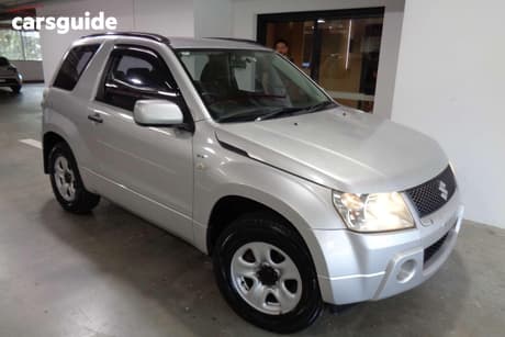 Grey 2006 Suzuki Grand Vitara Wagon (4X4)