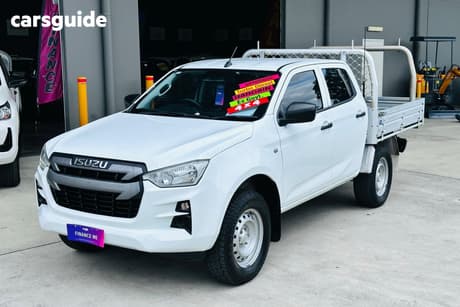 White 2022 Isuzu D-MAX Crew Cab Chassis Sx (4X4)