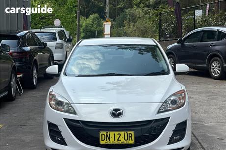 White 2011 Mazda 3 Hatchback Neo