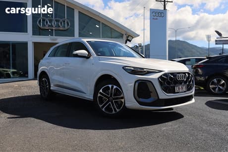 White 2025 Audi Q5 Sportback Tfsi 150Kw