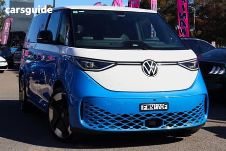 White 2025 Volkswagen ID. Buzz Wagon Pro Swb