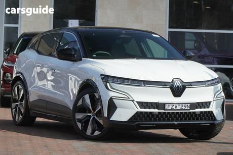 Black 2024 Renault Megane E-Tech Wagon Techno Ev60