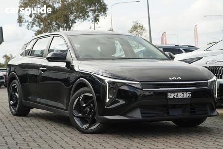 Black 2025 Kia K4 Sedan Sport
