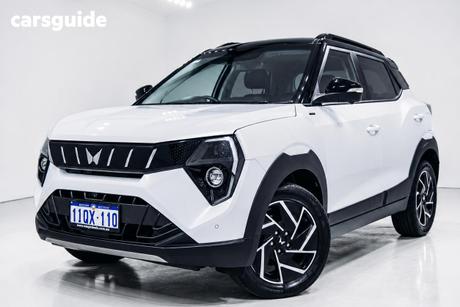 Black 2025 Mahindra Xuv 3Xo Wagon Ax7L