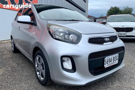 Silver 2017 Kia Picanto Hatchback Si
