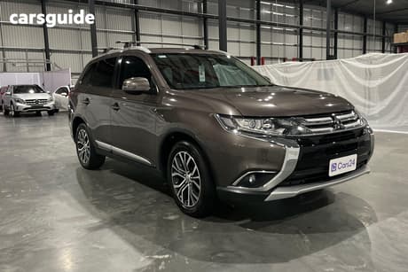Brown 2018 Mitsubishi Outlander Wagon Ls 7 Seat (Awd)