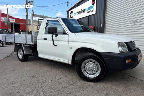 White 2005 Mitsubishi Triton Cab Chassis Gl