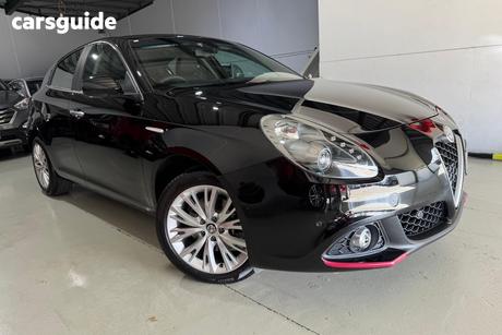 Black 2017 Alfa Romeo Giulietta Hatchback Super
