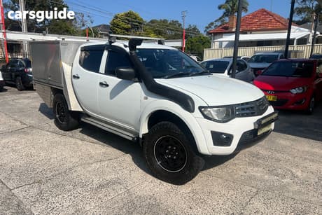 White 2013 Mitsubishi Triton Double Cab Utility Glx (4X4)