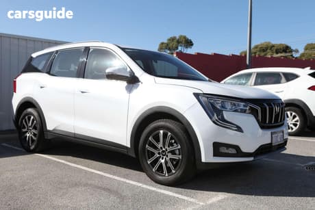 White 2025 Mahindra XUV700 Wagon Ax7L