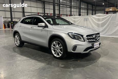 Silver 2019 Mercedes-Benz GLA180 Wagon 180