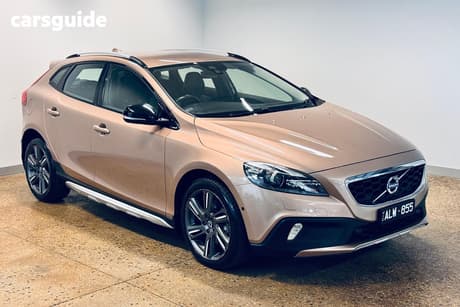 Brown 2016 Volvo V40 Cross Country Hatch D4 LUXURY F