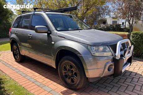 Grey 2007 Suzuki Grand Vitara Wagon (4X4)