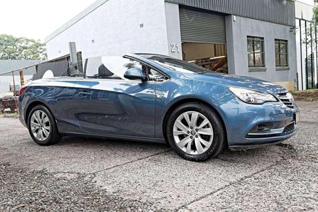 Blue 2015 Holden Cascada Convertible