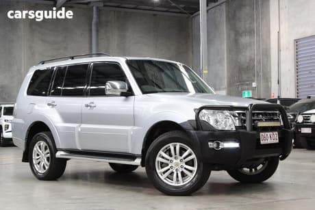 Silver 2014 Mitsubishi Pajero Wagon Glx Lwb (4X4)