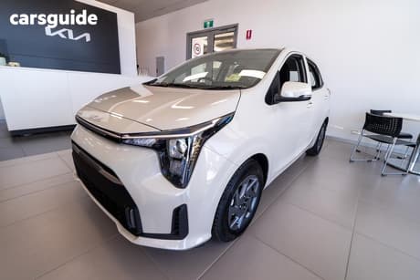 Beige 2025 Kia Picanto Hatchback Sport (Pe2)