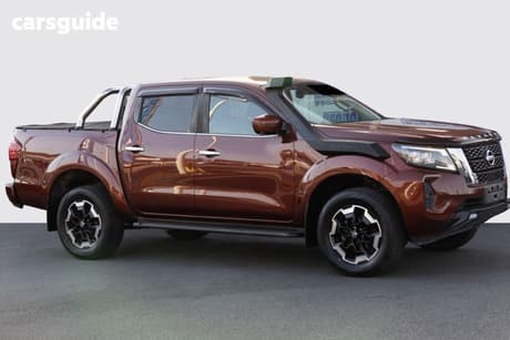 Bronze 2022 Nissan Navara Dual Cab Pick-up St-X (4X4) Leather/Sunroof