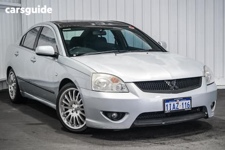 Silver 2006 Mitsubishi 380 Sedan Vr-X