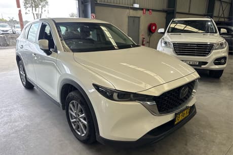 White 2022 Mazda CX-5 Wagon Maxx Sport (Fwd)