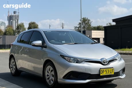 Silver 2015 Toyota Corolla Hatchback Ascent
