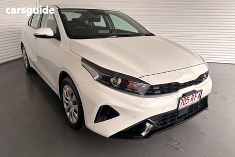White 2024 Kia Cerato Sedan S