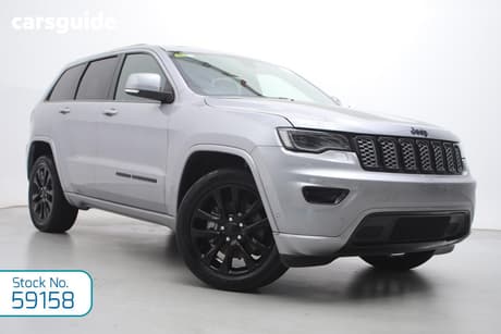 Silver 2019 Jeep Grand Cherokee Wagon Night Eagle (4X4)