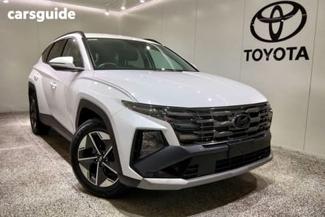 White 2024 Hyundai Tucson Wagon Elite (Awd)