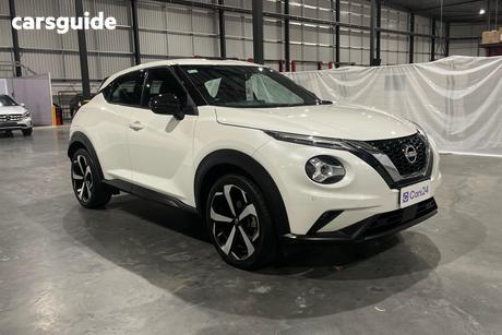 White 2023 Nissan Juke Hatchback St-L