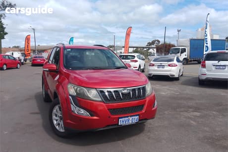 Red 2016 Mahindra XUV 500 OtherCar W8