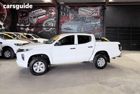 White 2021 Mitsubishi Triton Double Cab Pick Up Glx (4X2)