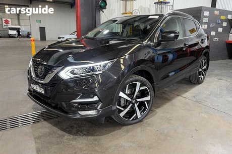 Black 2018 Nissan Qashqai Wagon N-Tec