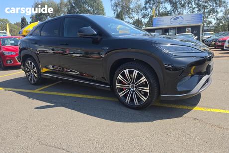 Black 2025 BYD Sealion 7 Wagon Performance